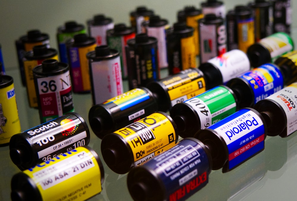 a group of batteries sitting on top of a table