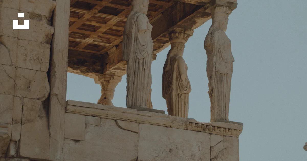 Statue Structure A stone structure with statues on top of it photo – Free Greece Image ...