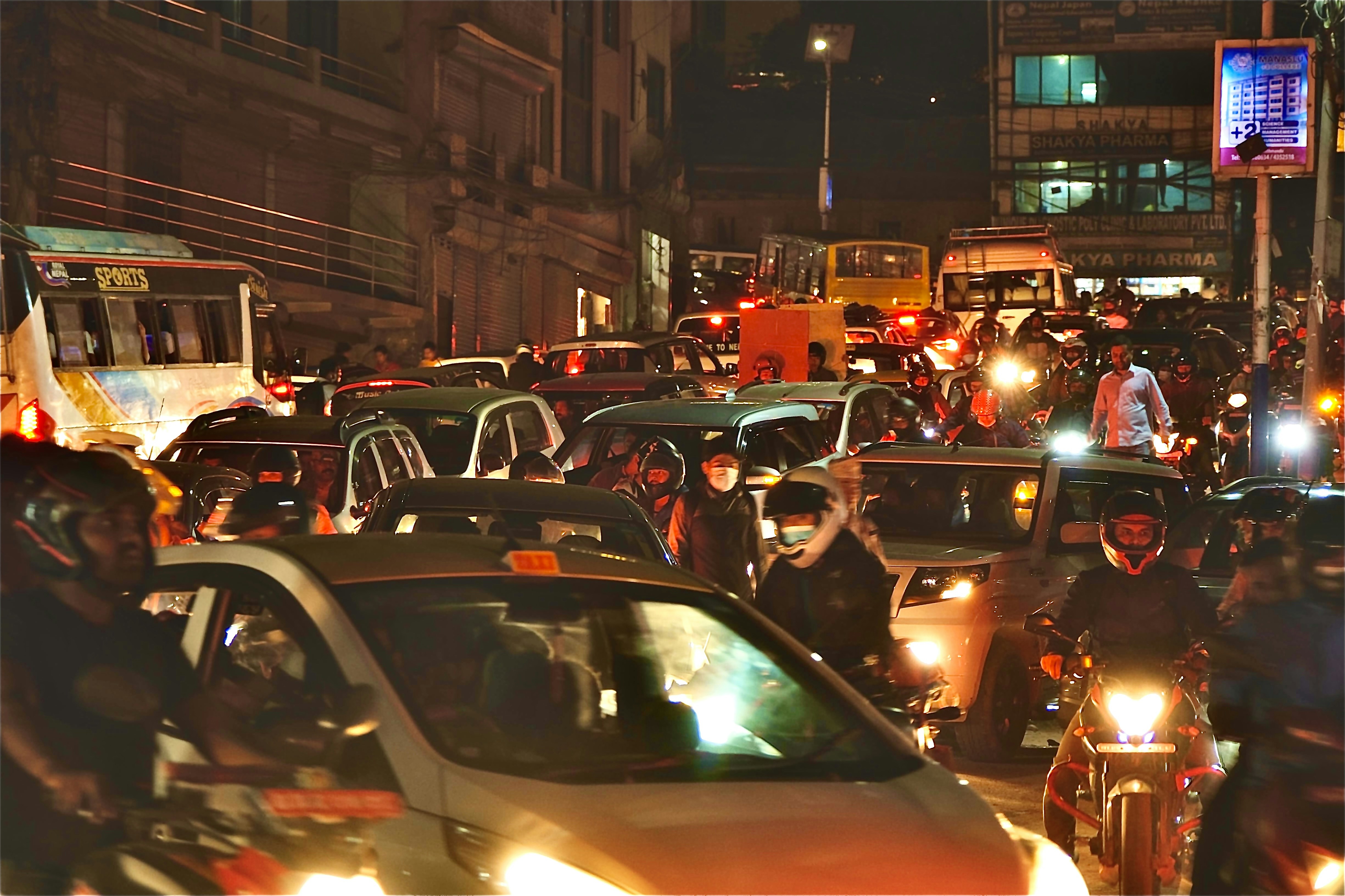 Best Used Commuter Car: 2025 Guide to Comfortable, Efficient Daily Driving