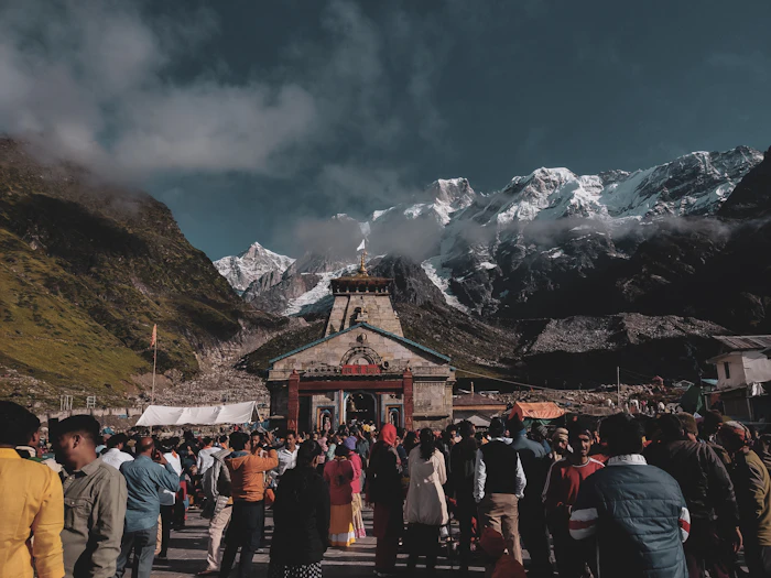 Kedarnath temple in the snow