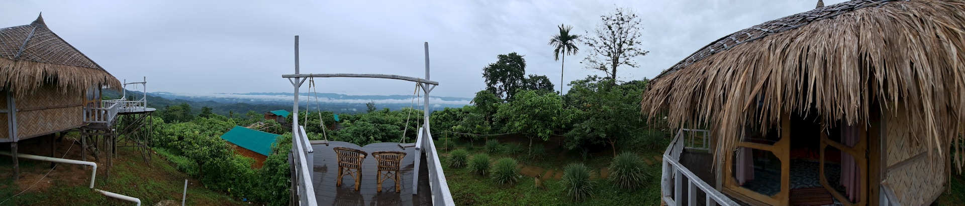 black and white bed linen