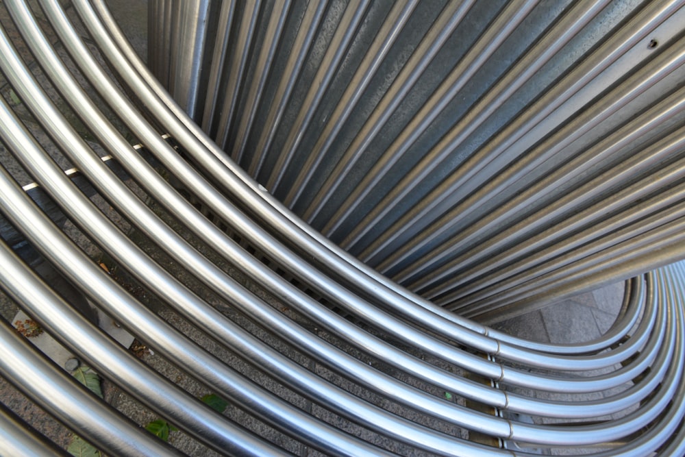 a close up of a bunch of metal pipes