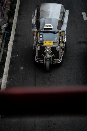 Exploring the Charm of Tuk Tuk Tours