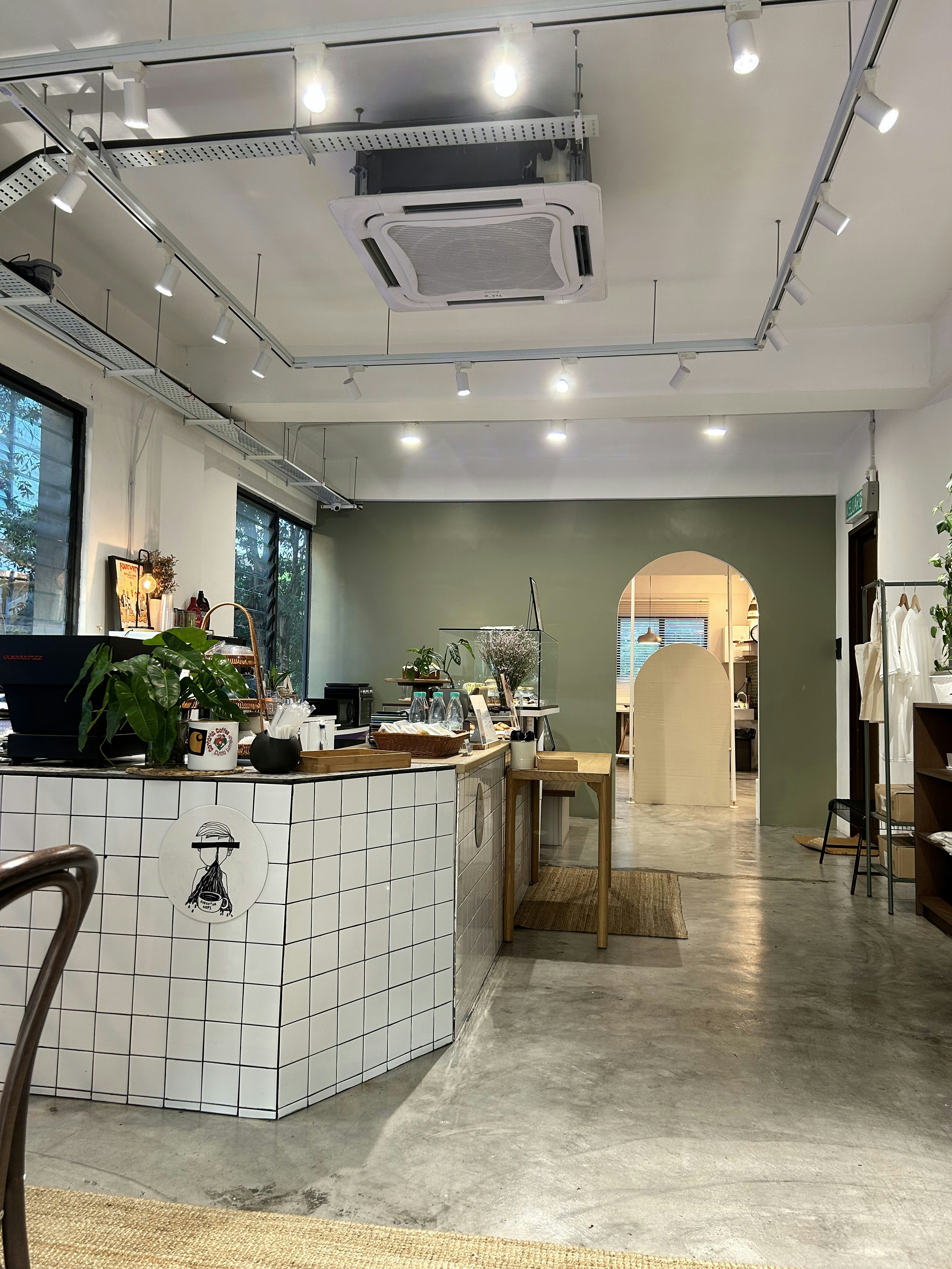 Finding the Perfect Cafe Interior Designer Near You