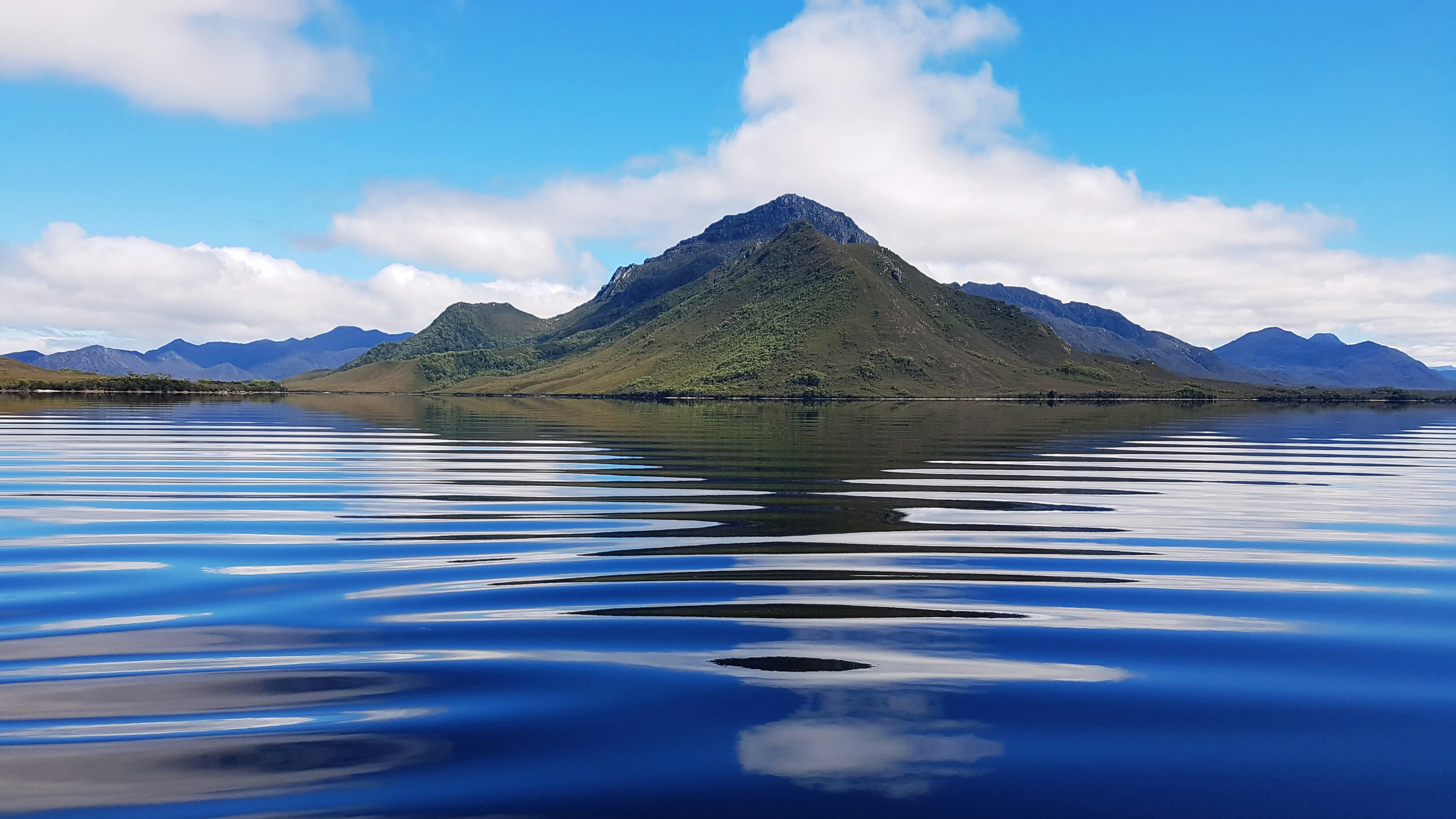 Photo by lutruwita_exposure