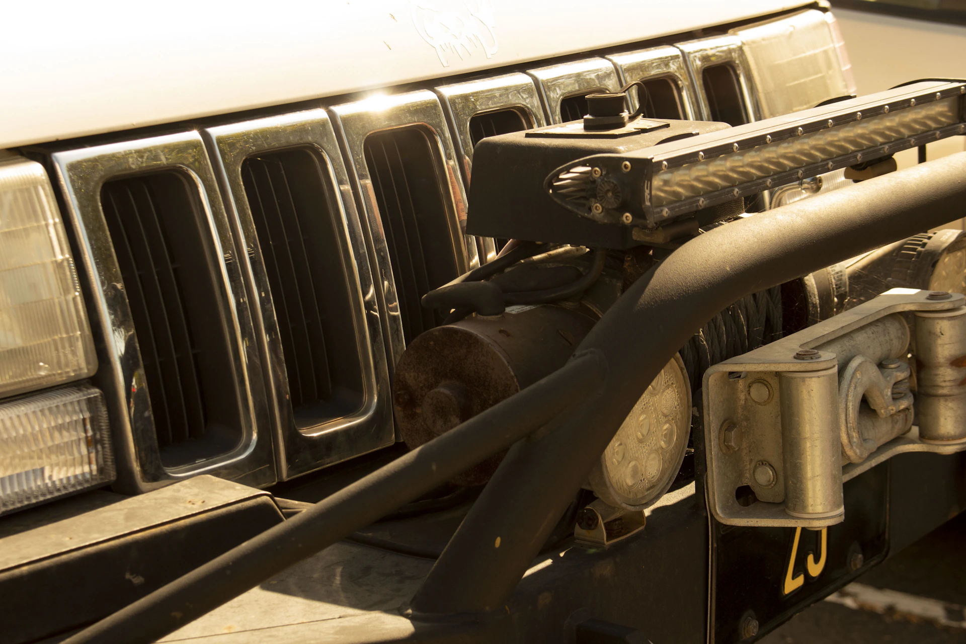 the front of a vehicle with a bunch of wires attached to it