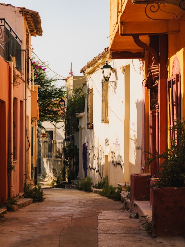 What to See in Plaka: An Essential Travel Guide