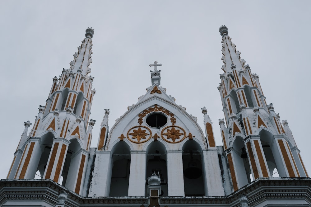 a large cathedral with a clock on the front of it