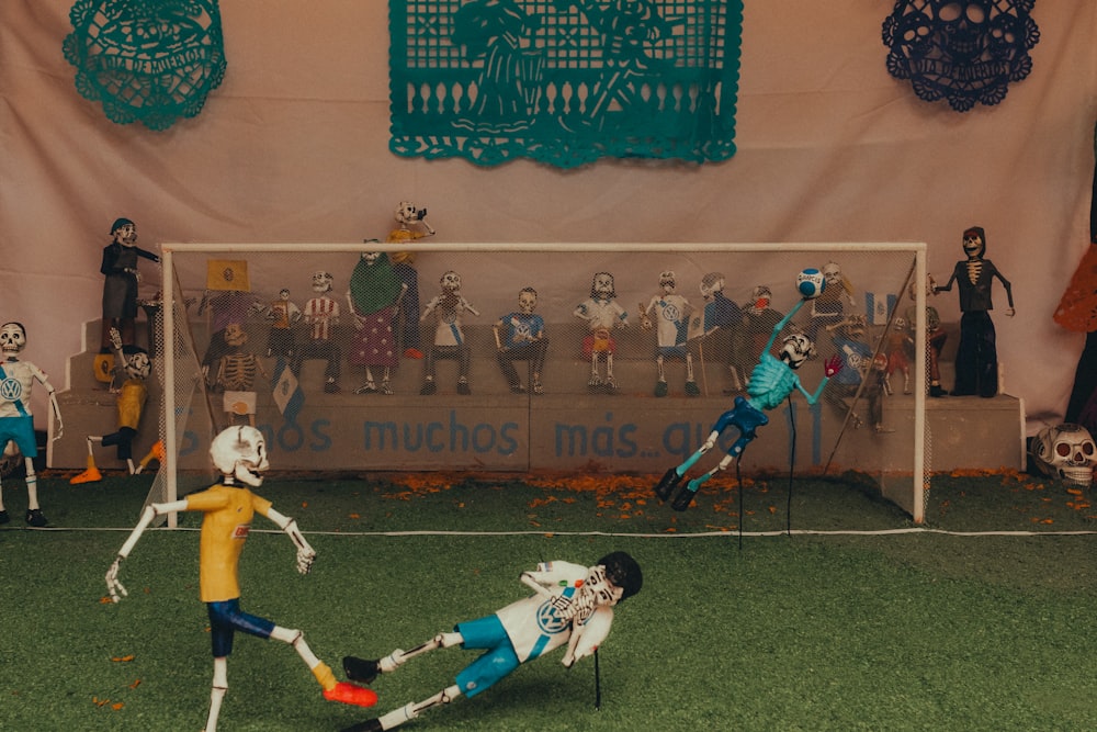 um grupo de esqueletos jogando uma partida de futebol