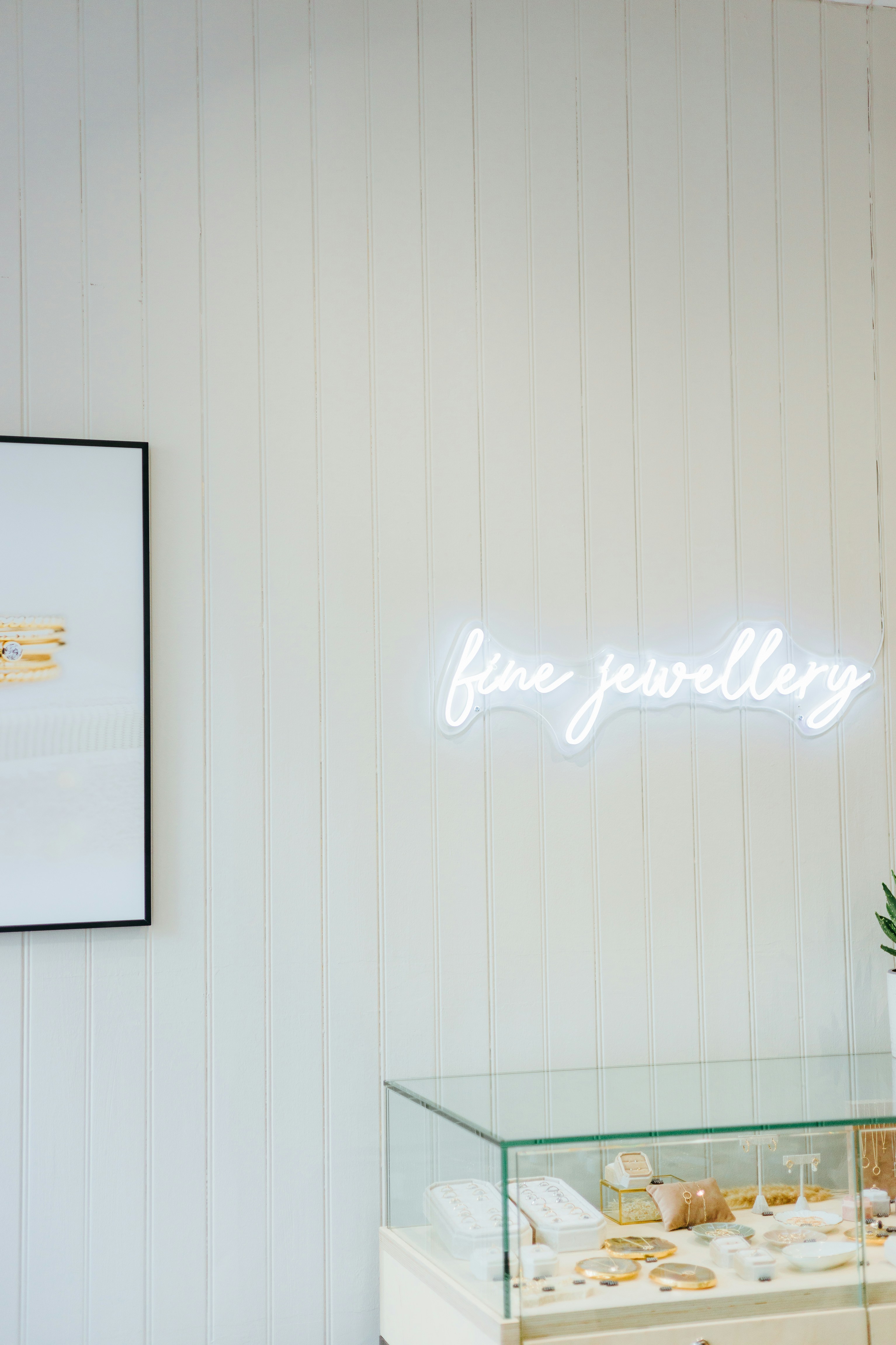 Custom Jewelry and Repair Services