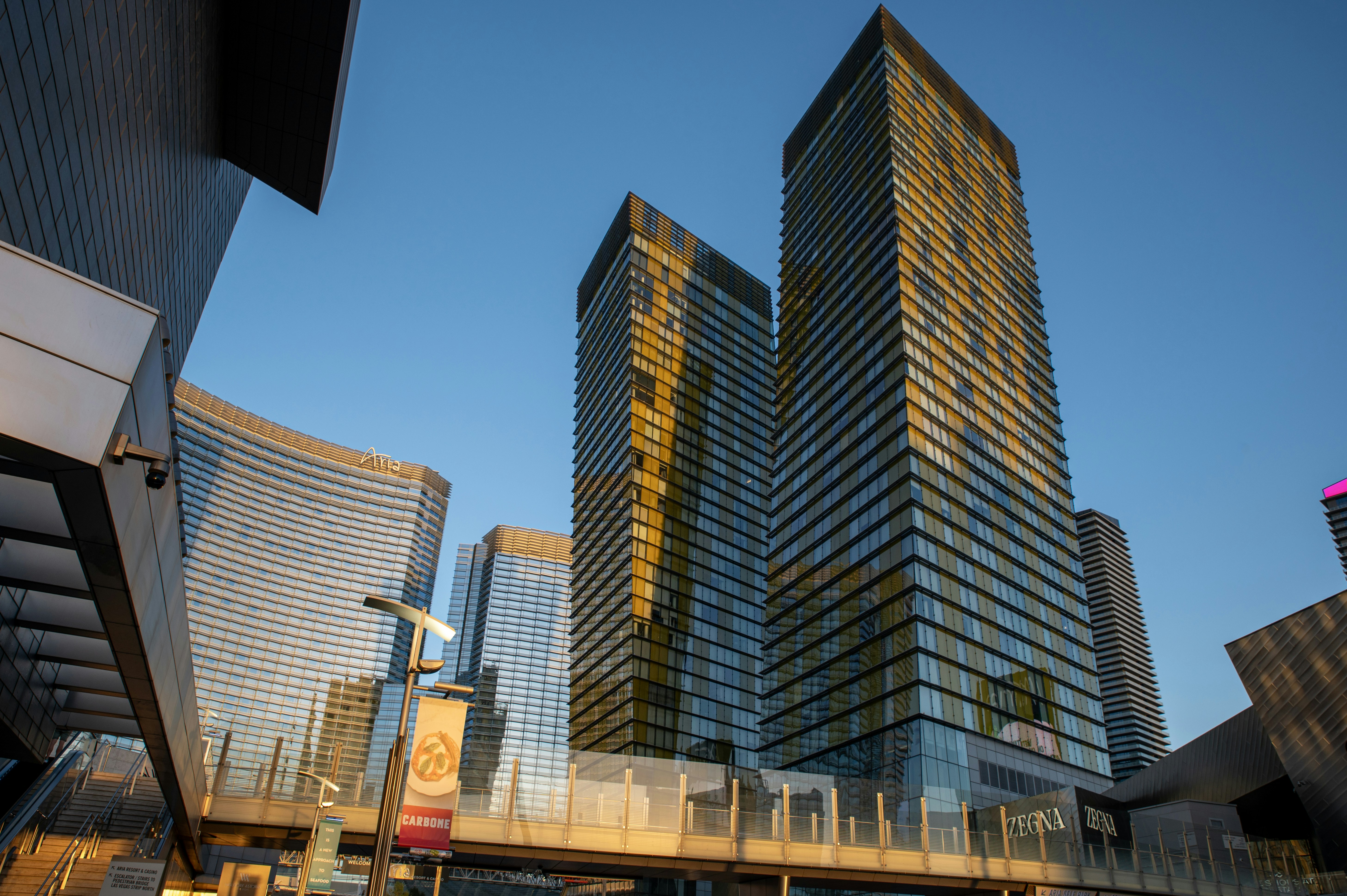 Morgan Stanley Maintains Equal-Weight on Las Vegas Sands, Raises Price Target to $63