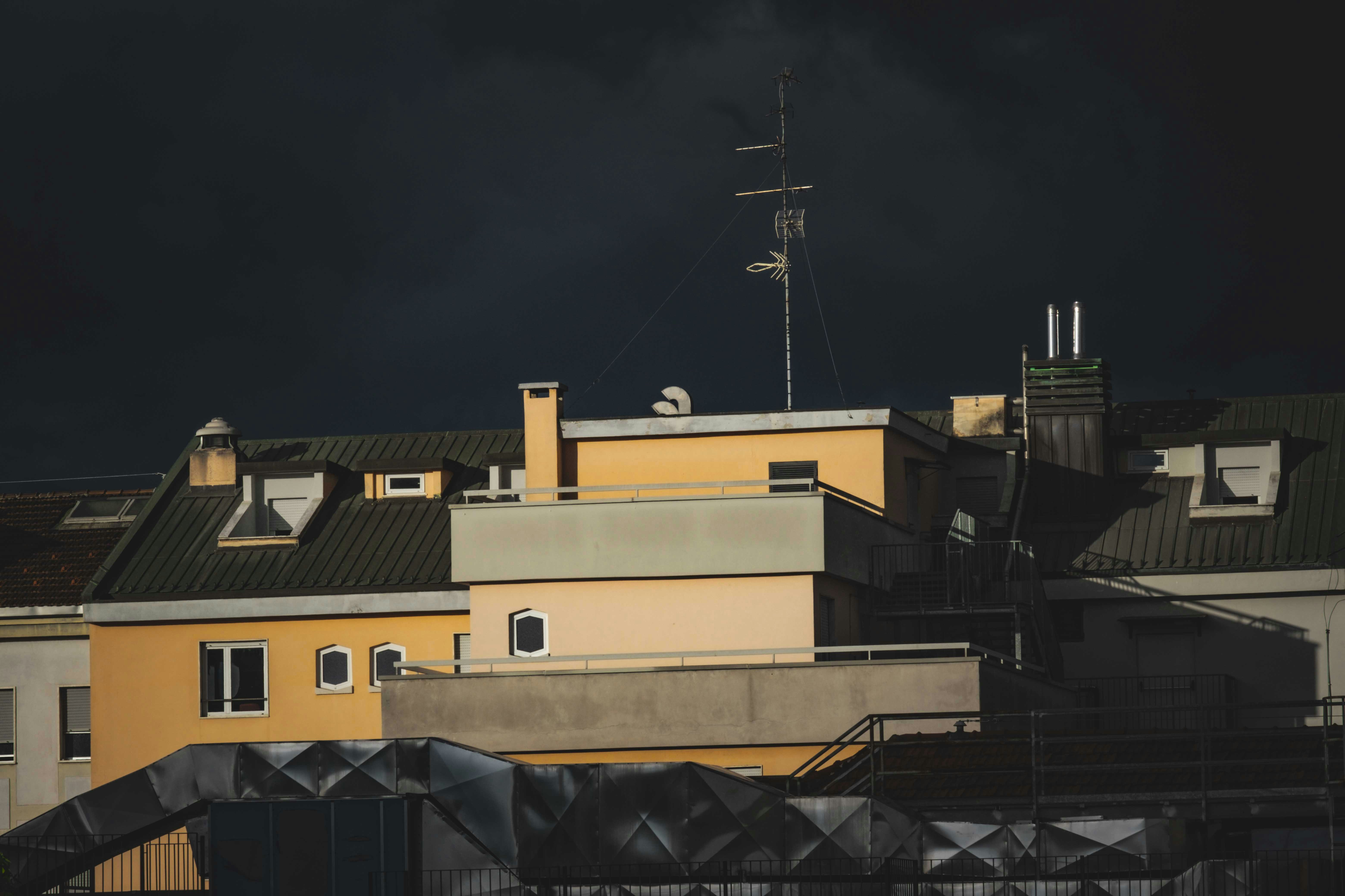 Containers in Warden, WA