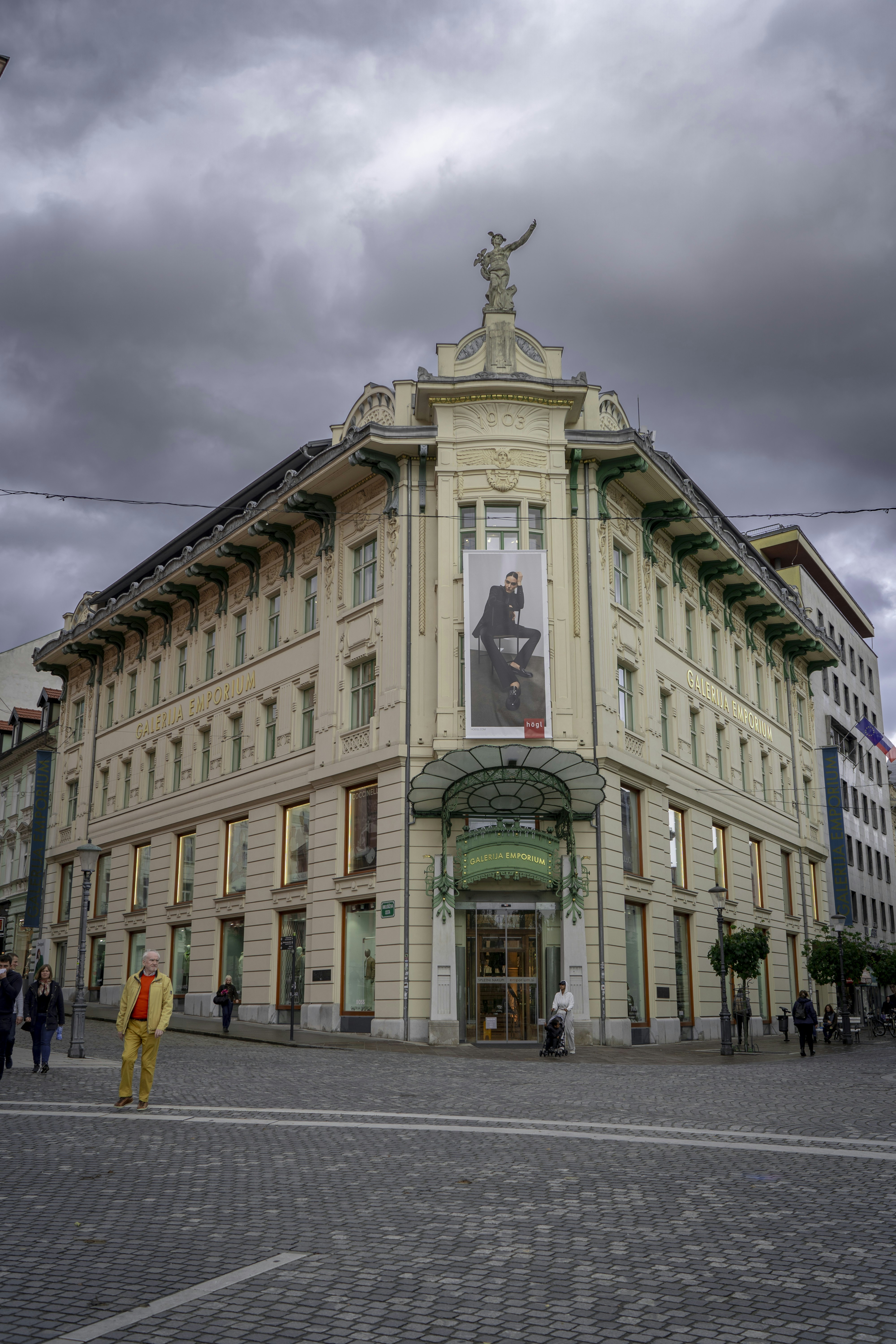 Banco Bilbao Vizcaya Argentaria, S.A. (BBVA) Presents at Bank of America 30th Annual Financials CEO Conference 2025 Transcript