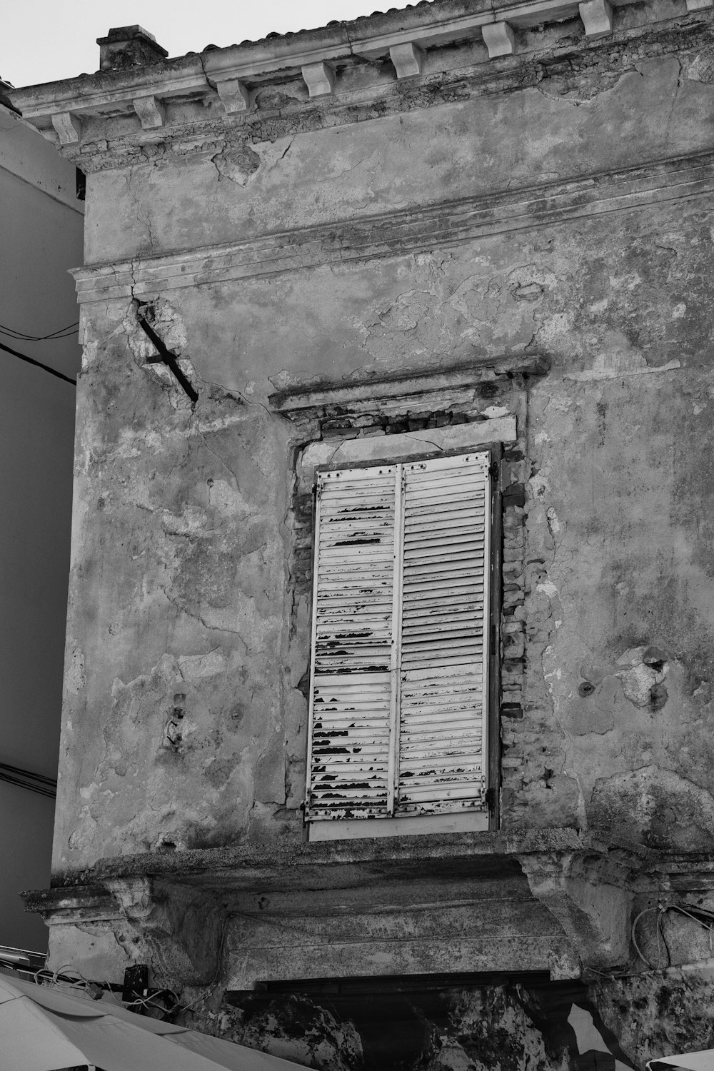 a black and white photo of an old building