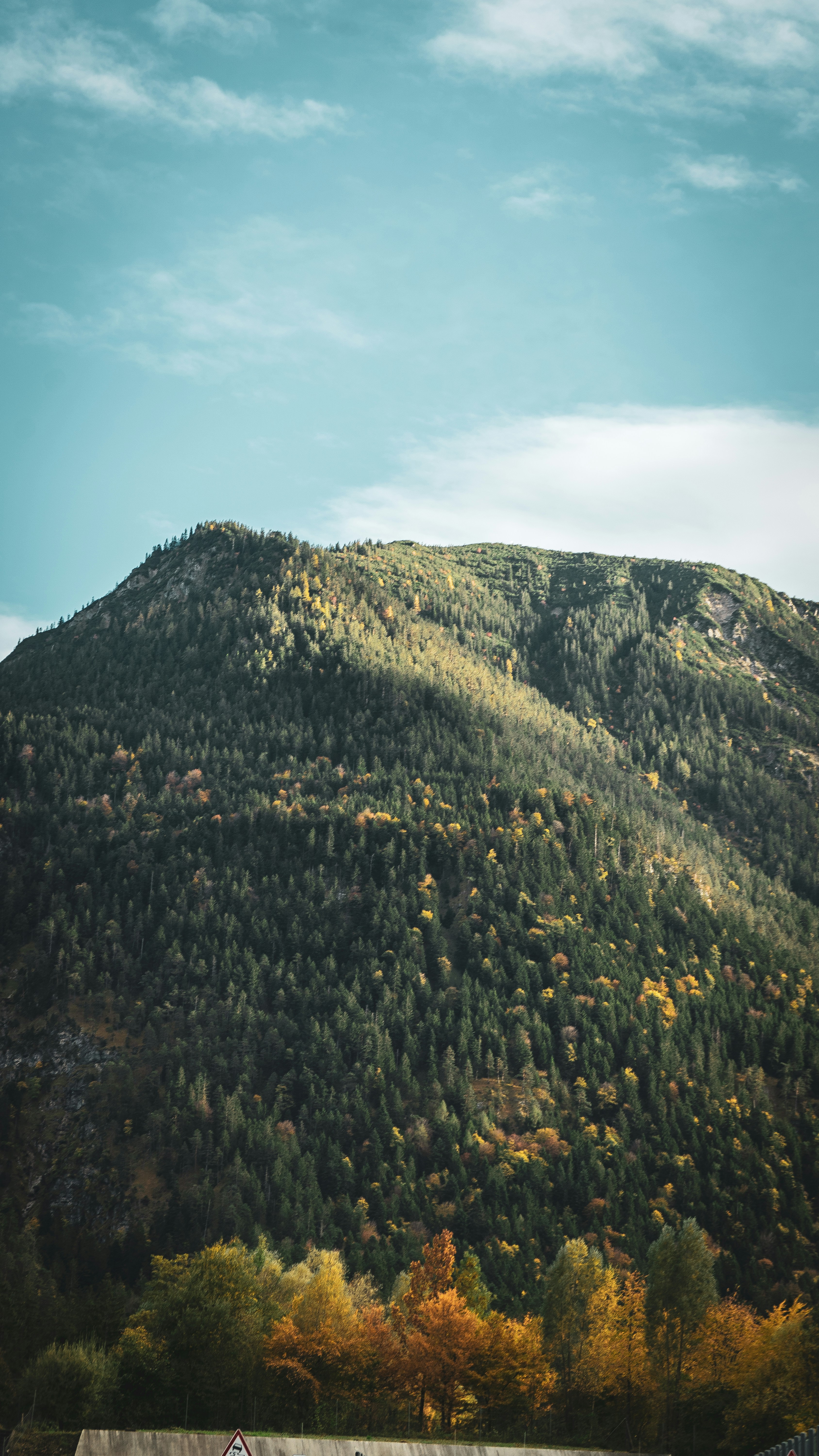 Photo by danielsiebert