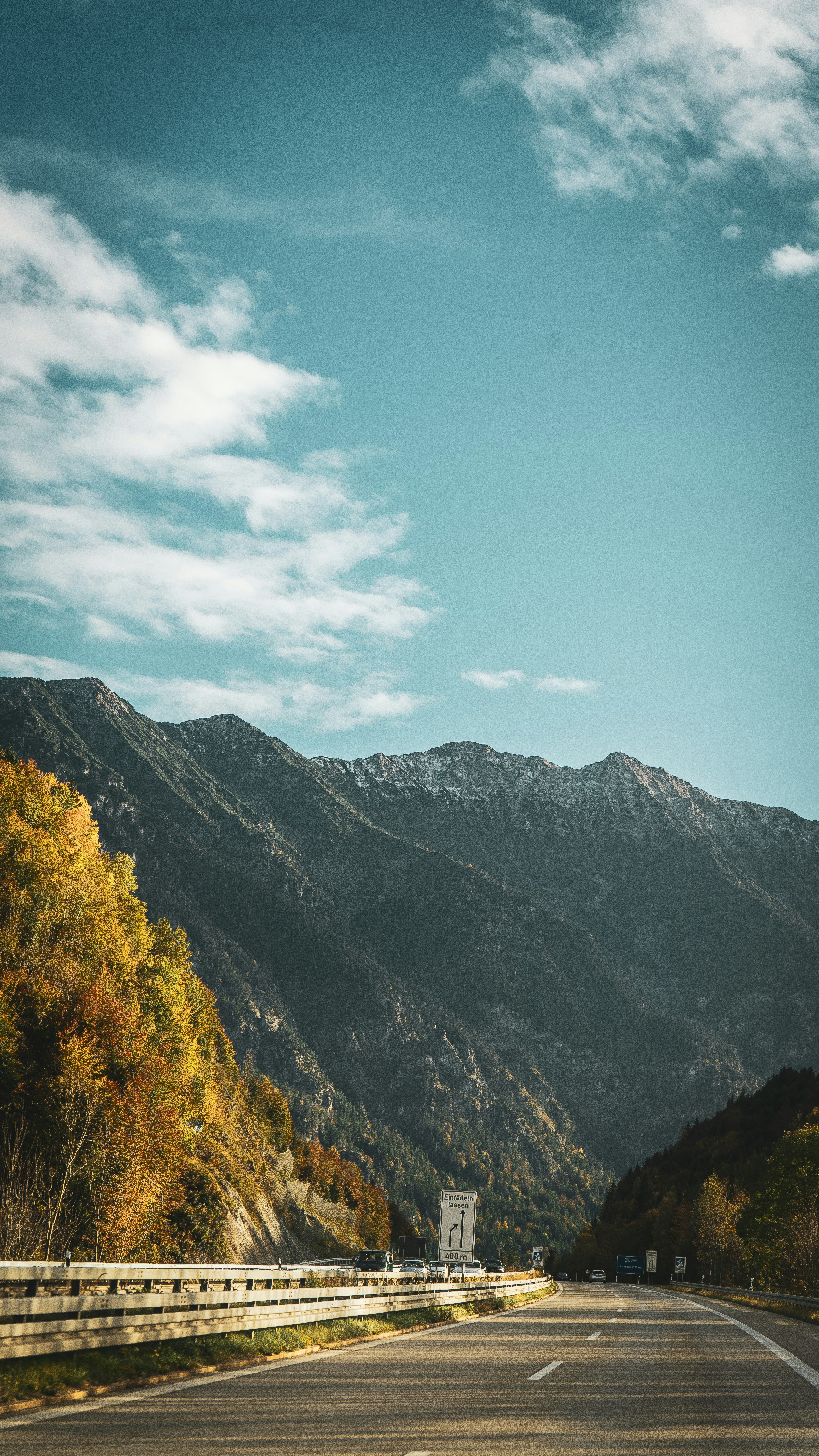 Photo by danielsiebert