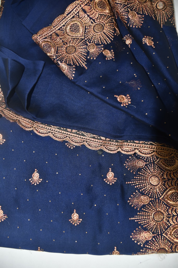 Midnight Zari Pallu