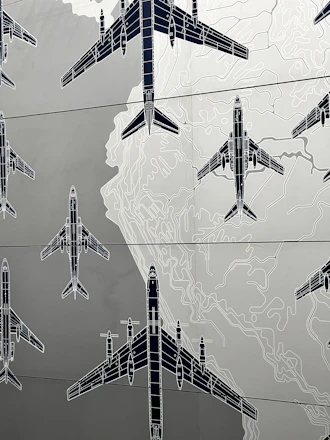 Illustration of a cargo plane flying over a map connecting the USA and Peru with shipping routes.