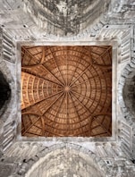 a picture of a ceiling in a building