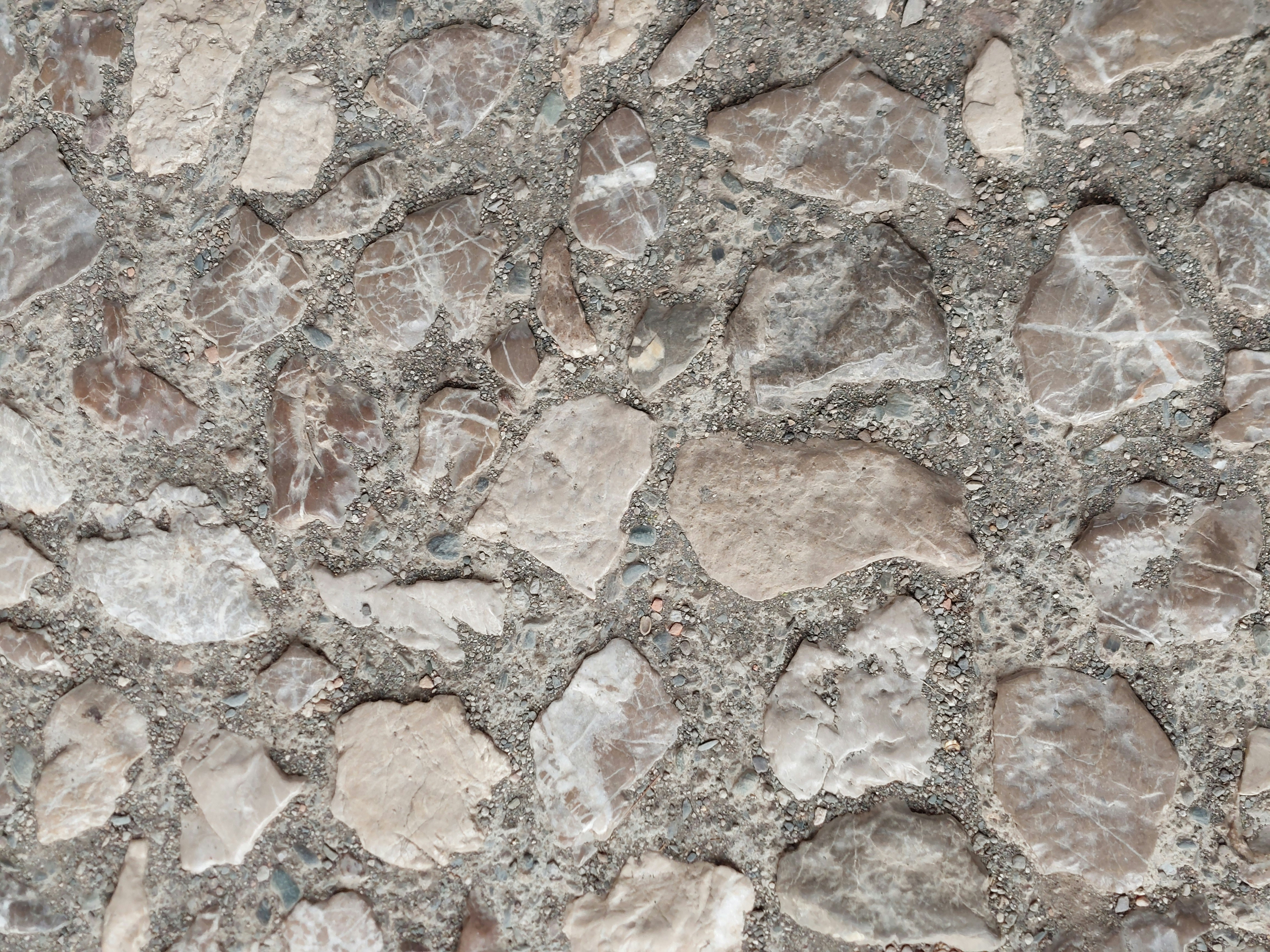 Rankų darbo betono gaminys