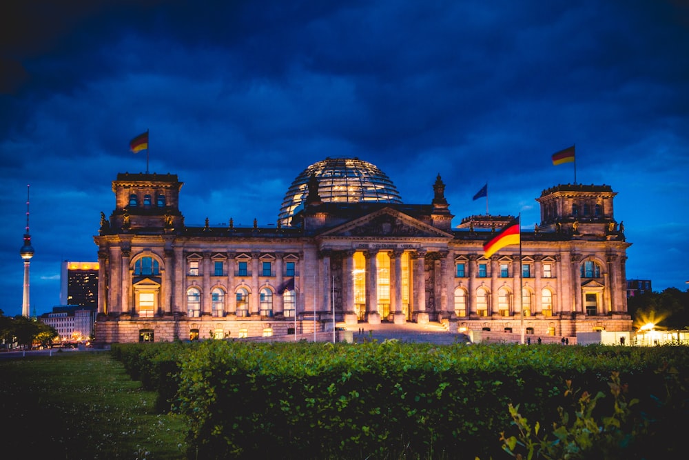 a large building with a dome on top of it