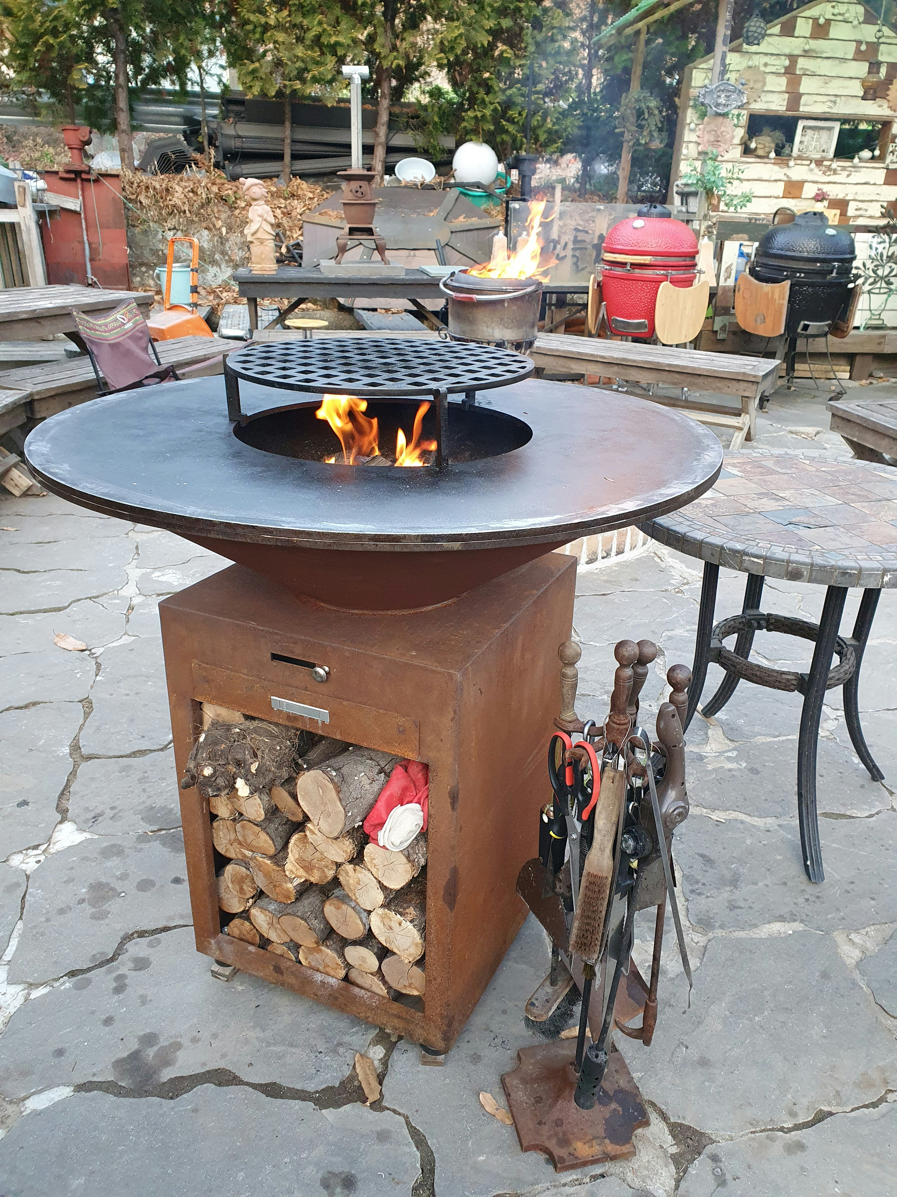 Mystigrid Grill Island