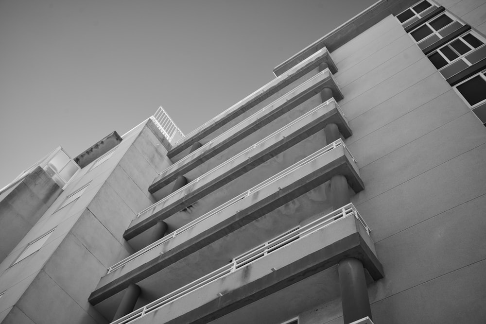 a black and white photo of a tall building