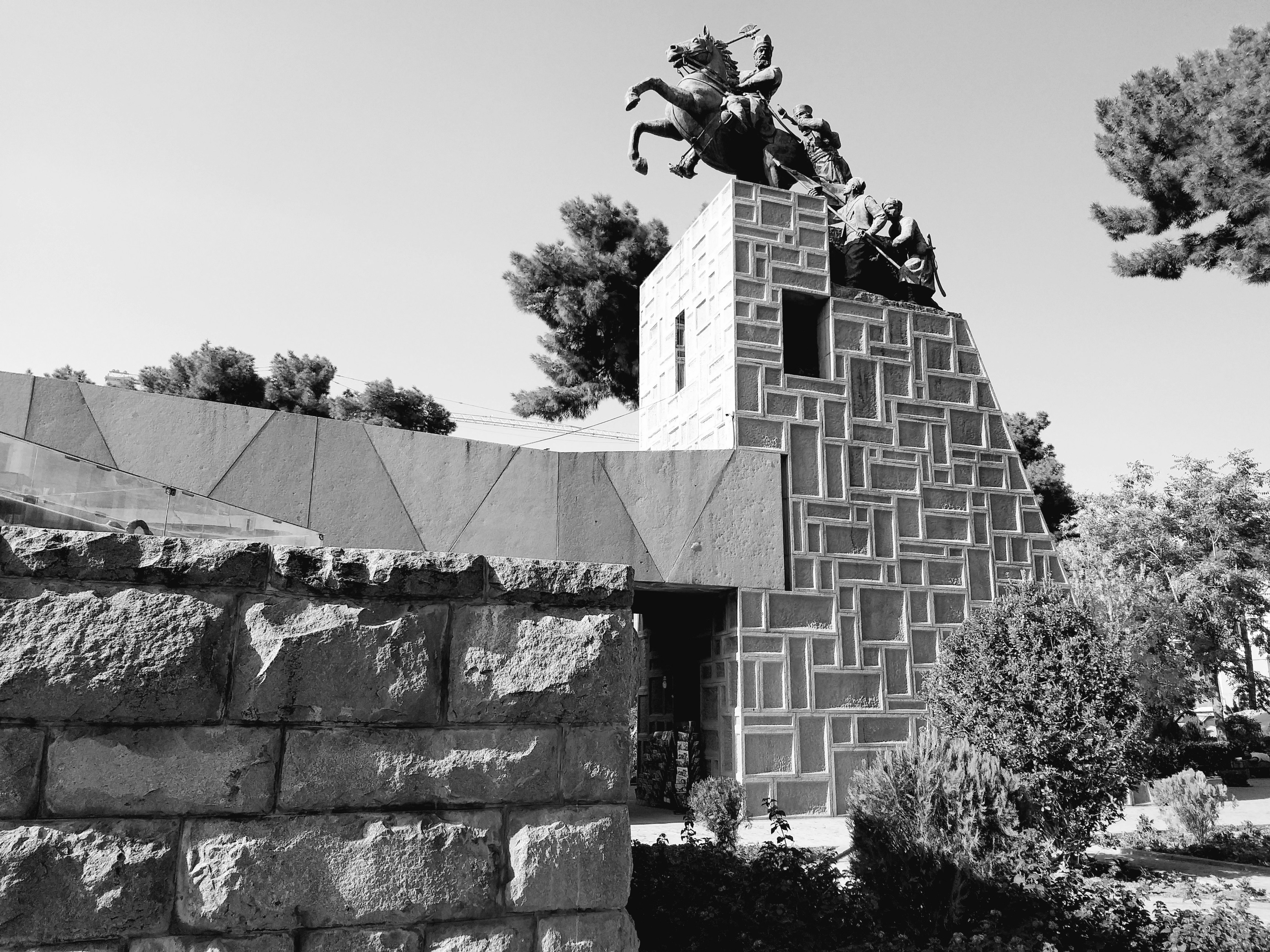 Photo by anitarahalzadeh