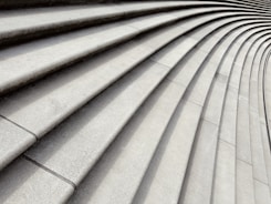 Finished custom sidewalk with smooth curves and decorative edges