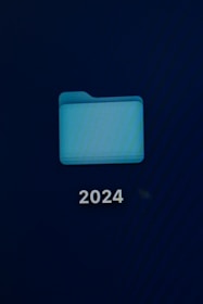 Close-up of the app's folder naming generator with numbered folders ready to save.
