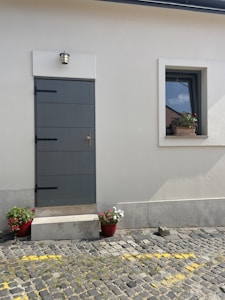 Pintu PVC Minimalis