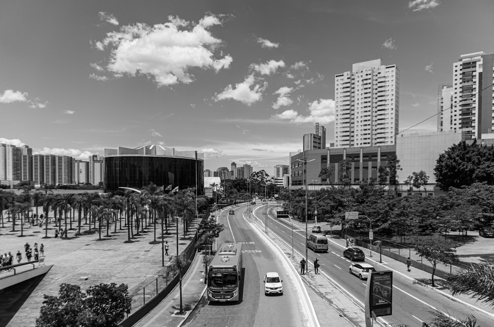 a black and white photo of a city street