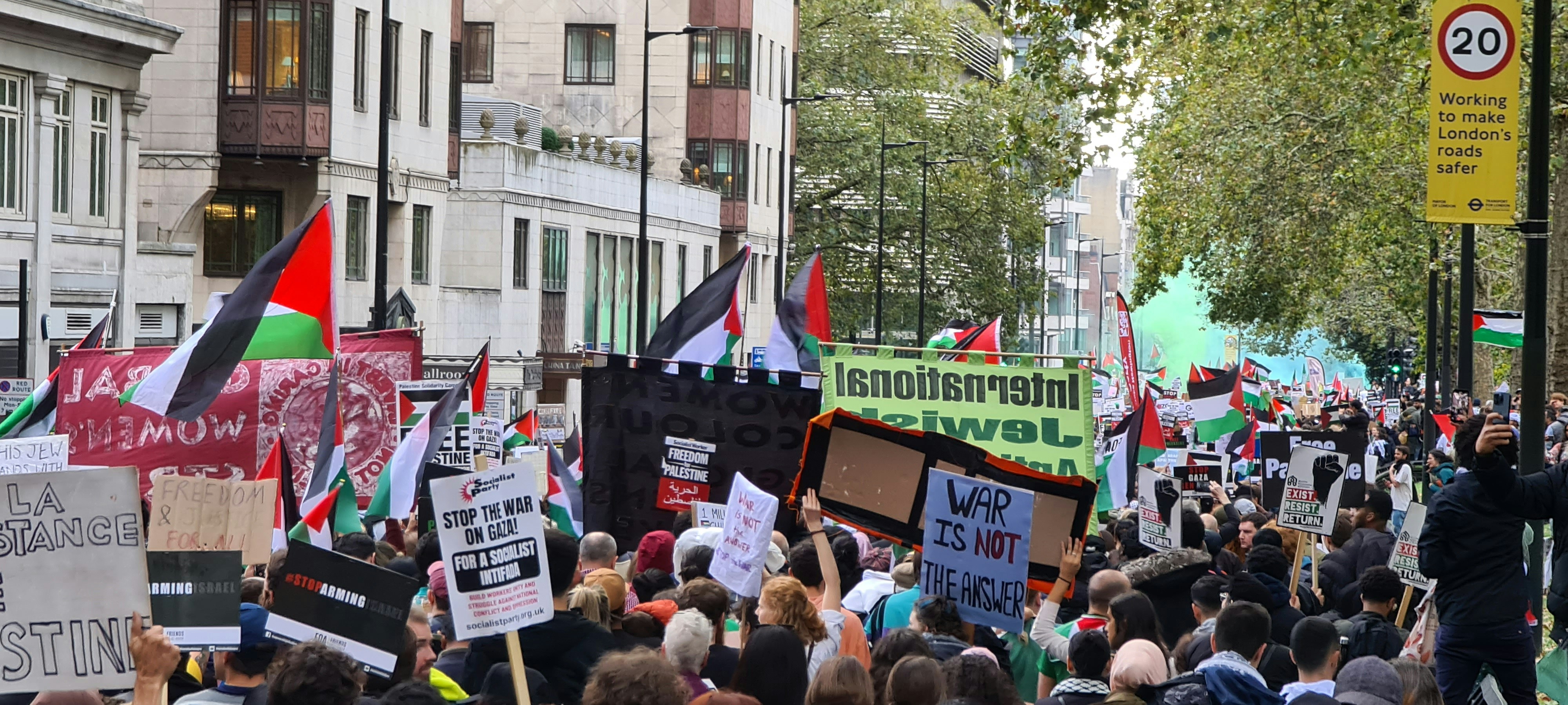 خطة ترمب للسلام الفاشلة للقطاع غزة: بين عزل نتنياهو وإطلاق سراح الرهائن