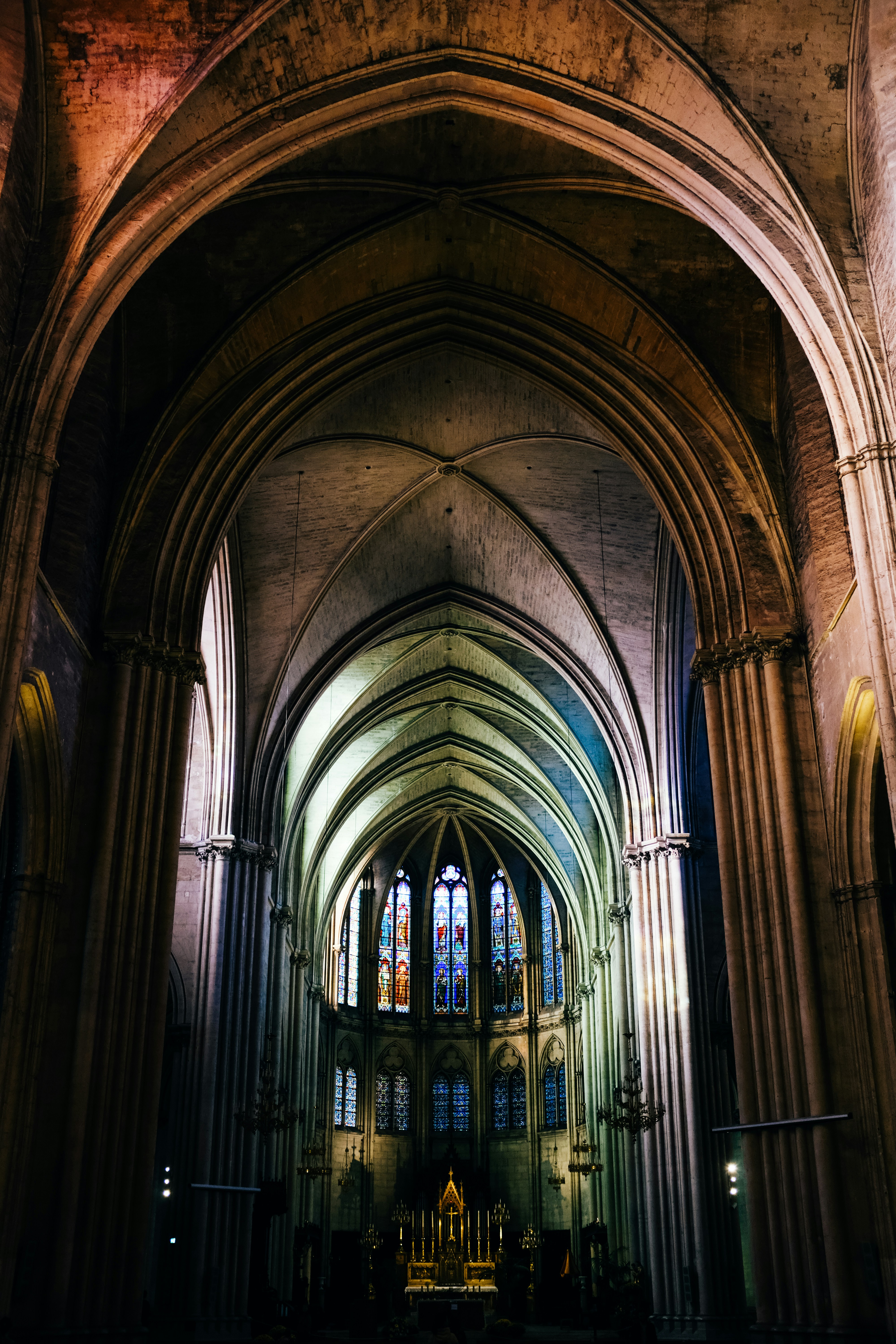 Photo by adrienolichon