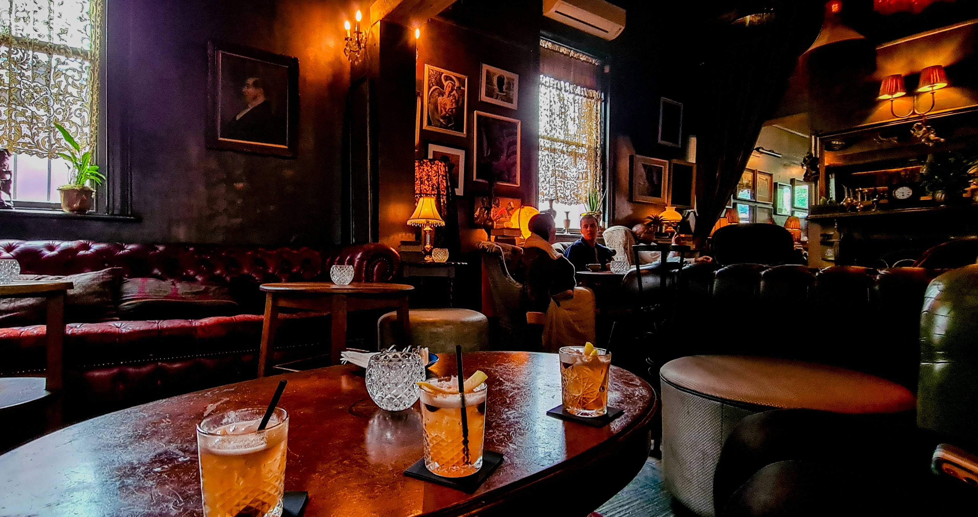 This Week's Lounge Loves: A Dive into 'The Thursday Murder Club' and More