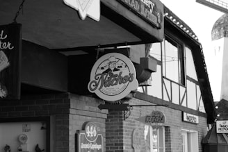 An inviting image of a local printing shop in The Villages.