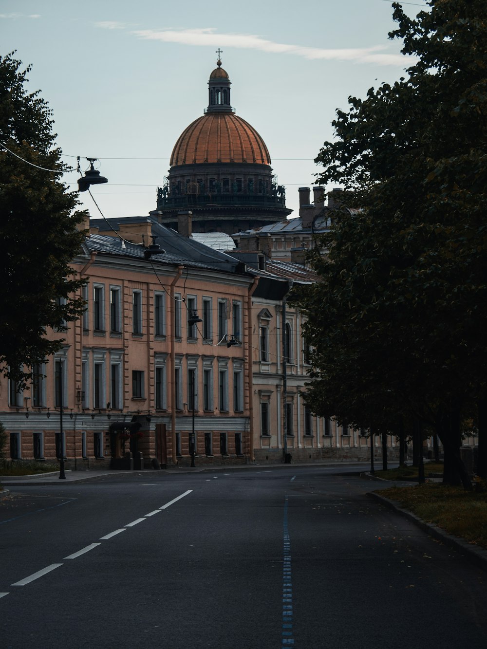 a large building with a dome on top of it