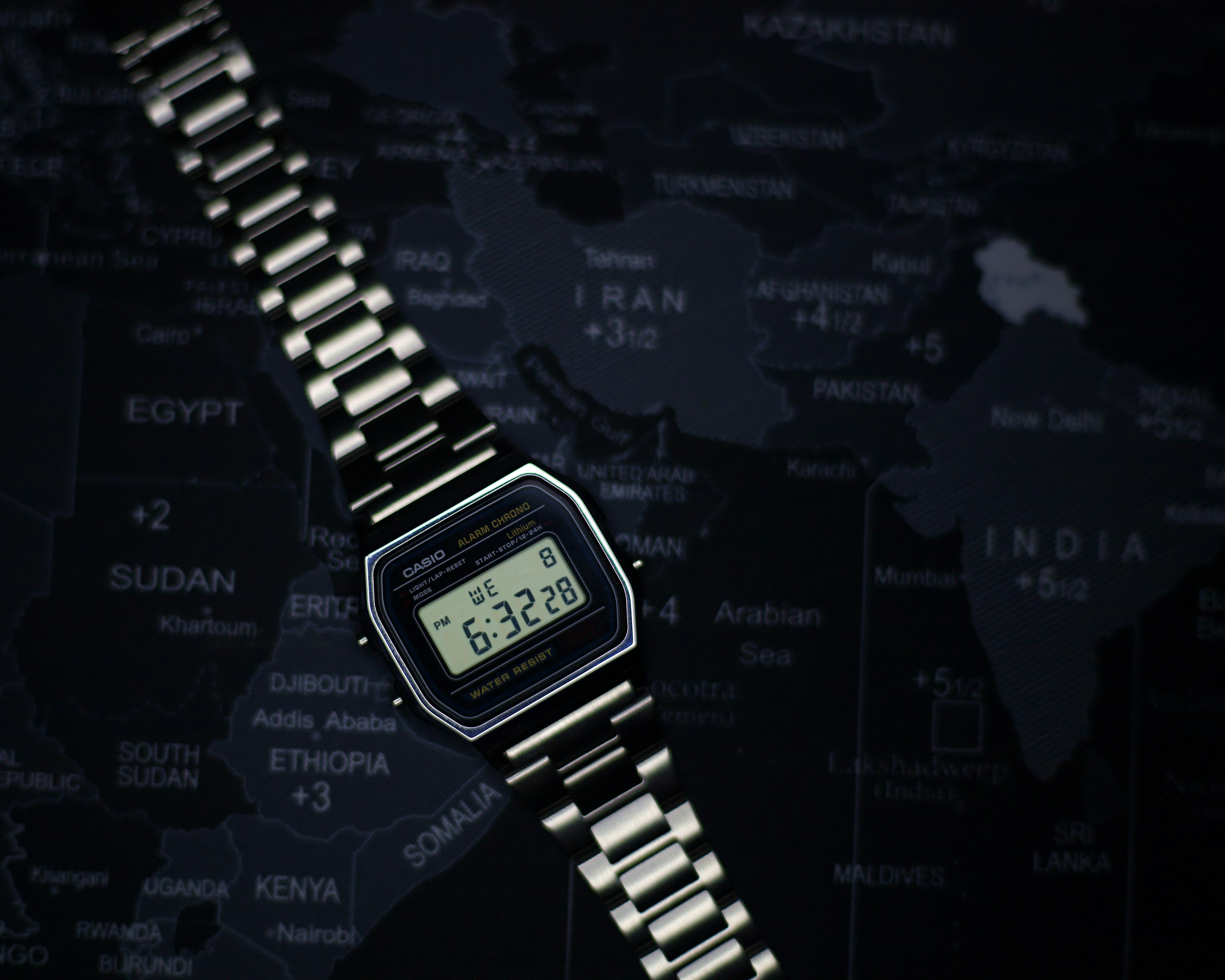 Explorando a Casio: A Marca por Trás dos Relógios Icônicos