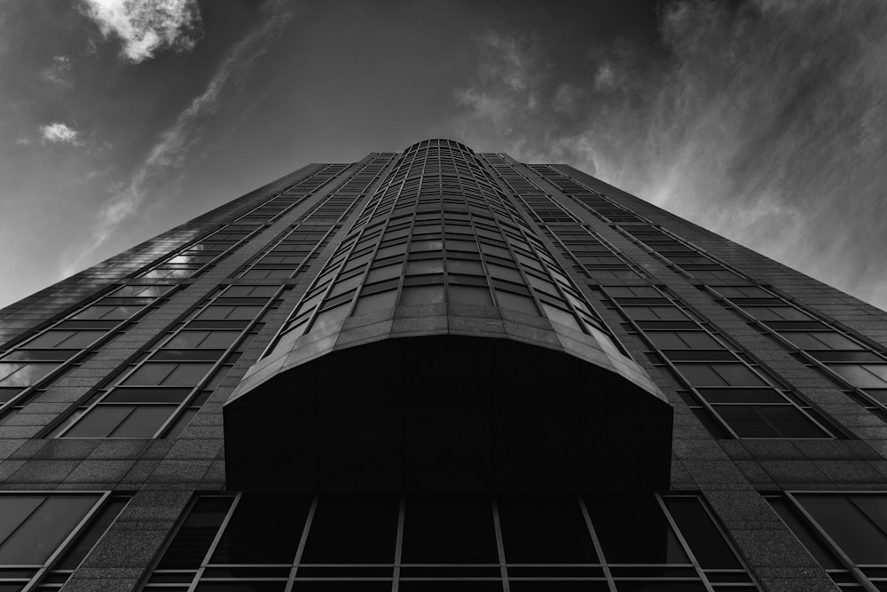 a black and white photo of a tall building