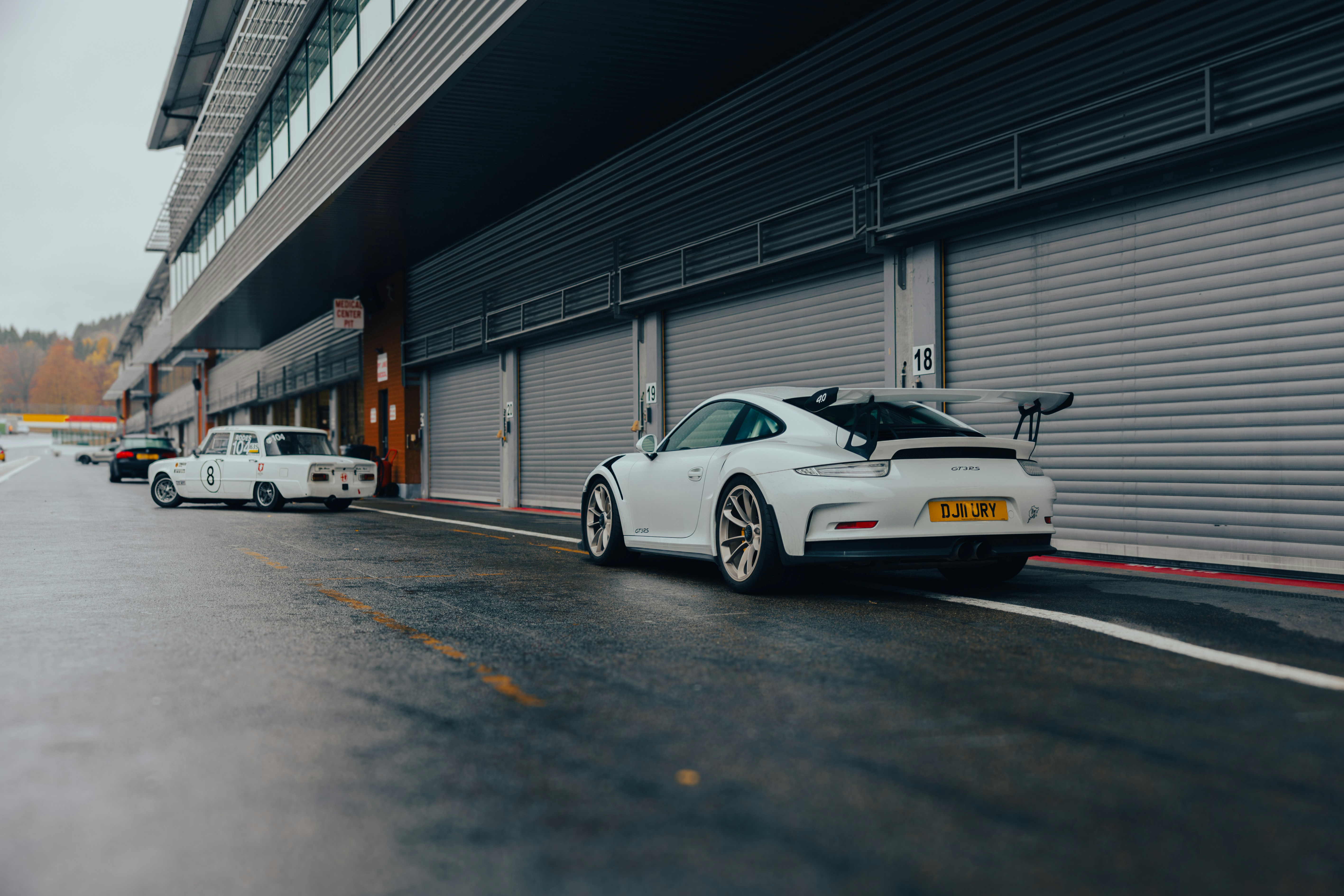 Photo by lorenzohamers