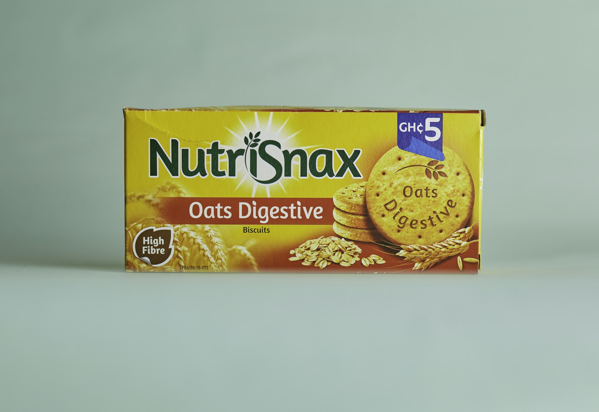 a box of nutrisnax oats digest cereal