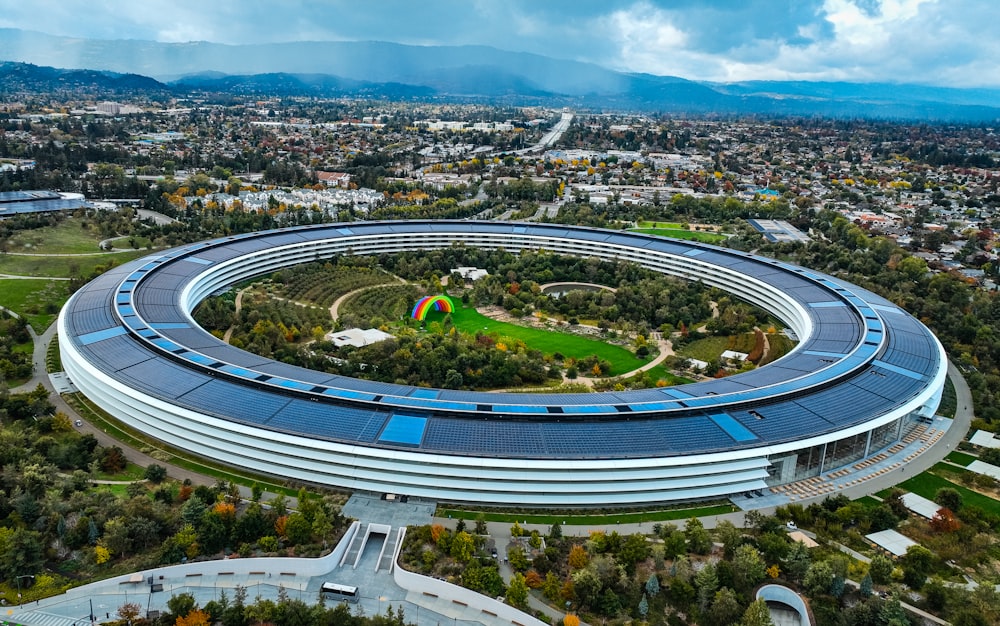 Uma vista aérea do campus da Apple em Cupert, Califórnia