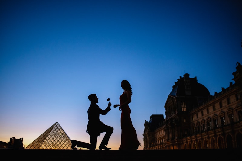 Couple at iconic pyramid