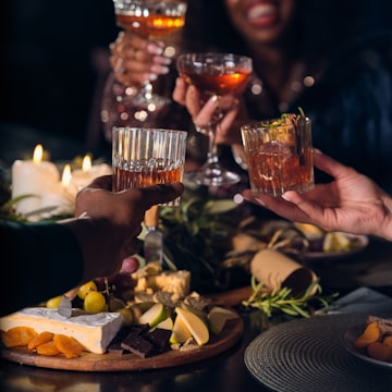 Cover Image for Blind Dinner Date - Ladies in LIC