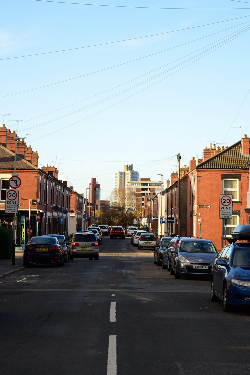 a city street filled with lots of traffic