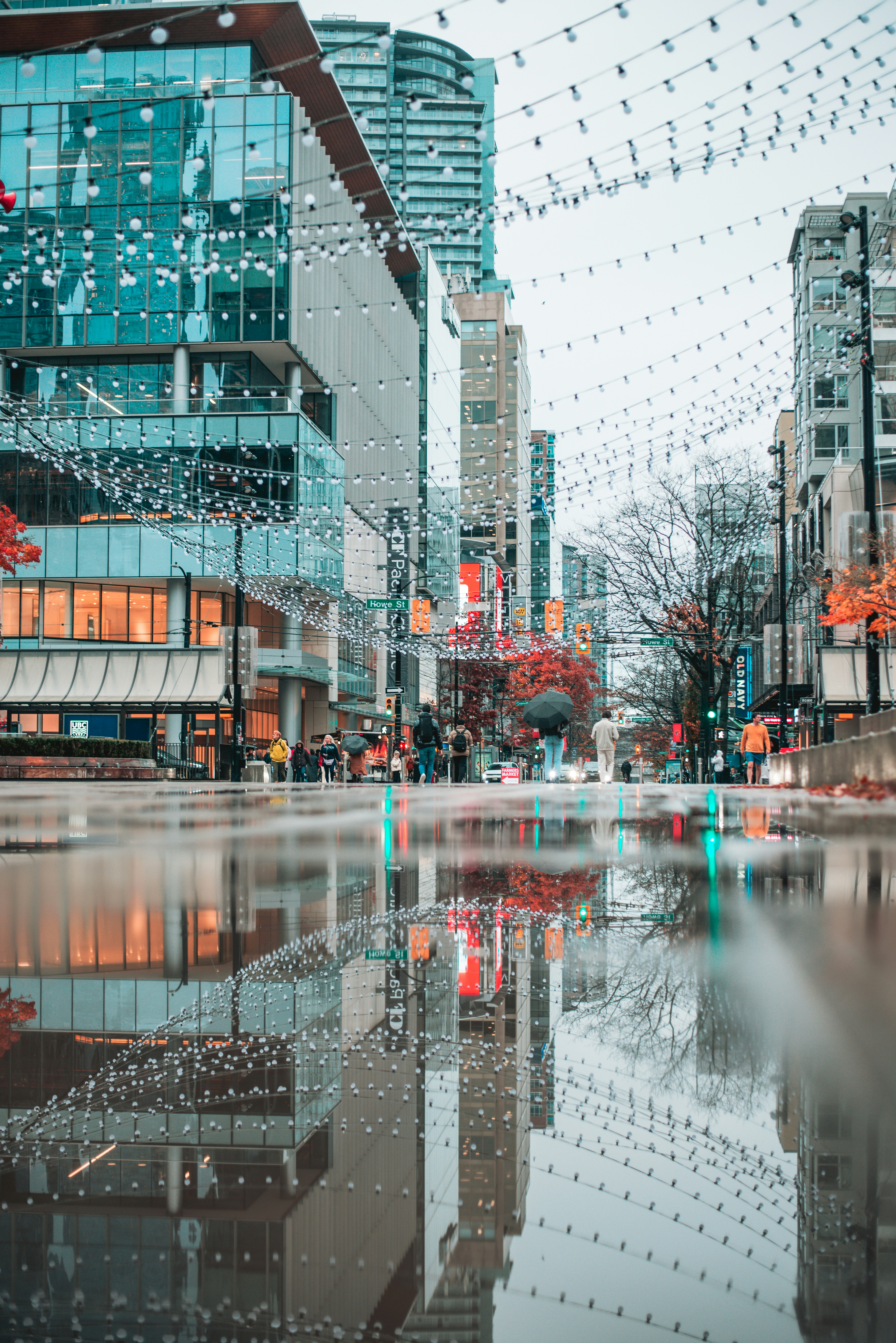 Photo by albertstoynov