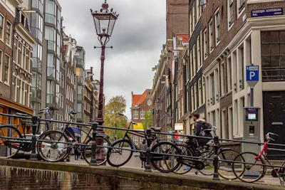 City tour Amsterdam avec un guide francophone tour privee