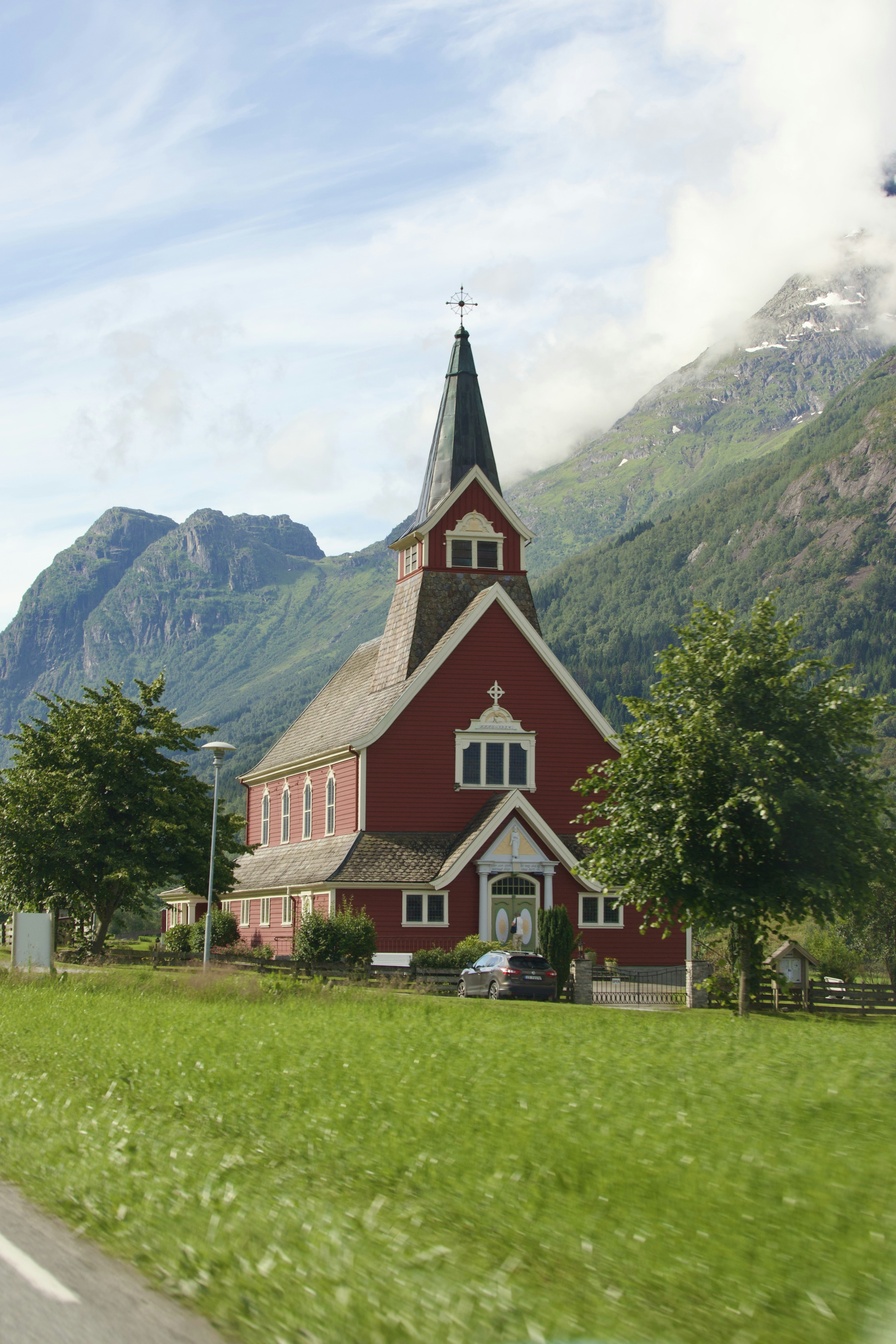 Photo by stockbirken