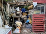 a bunch of stuff that is outside of a building