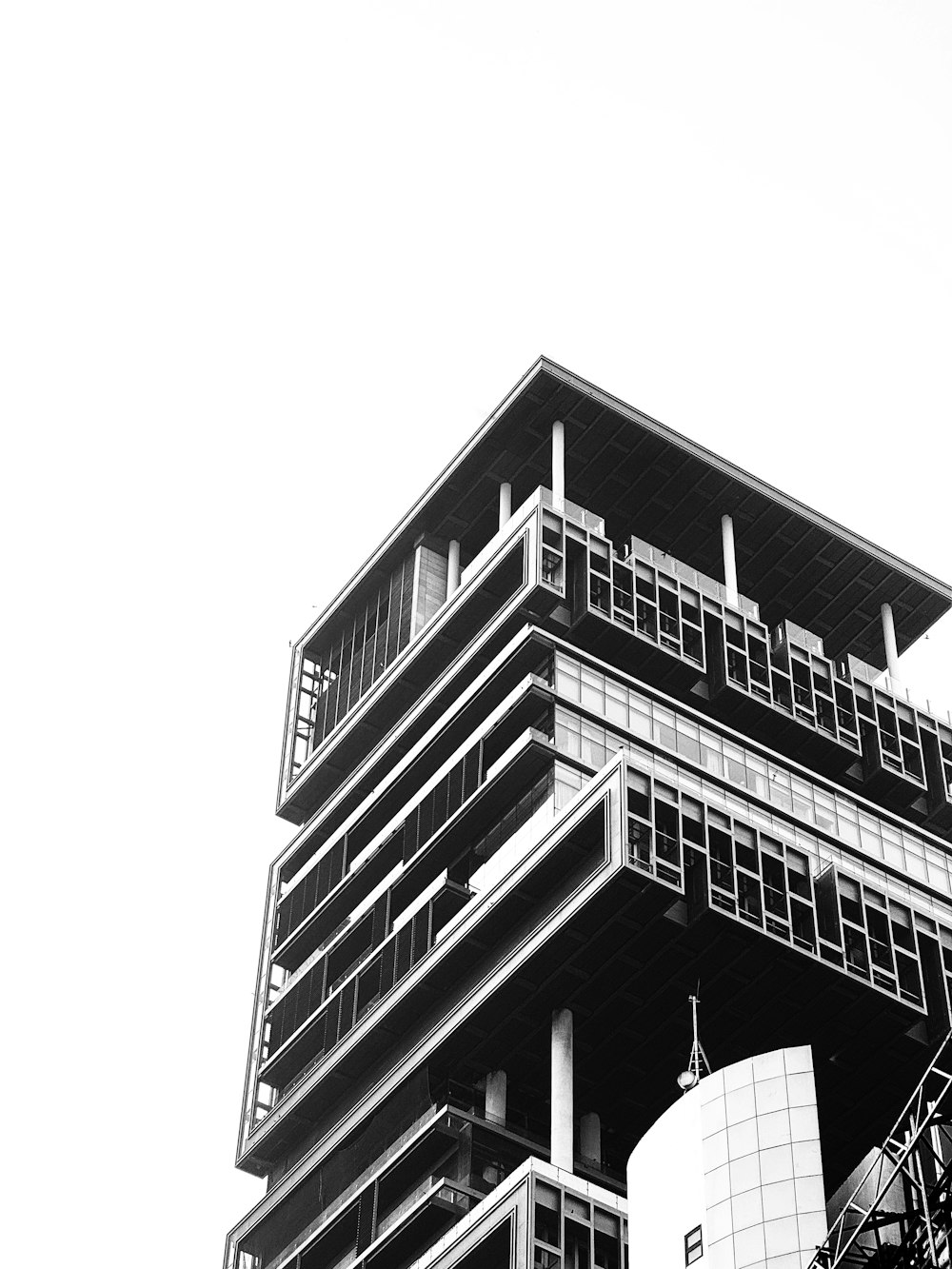 a black and white photo of a tall building